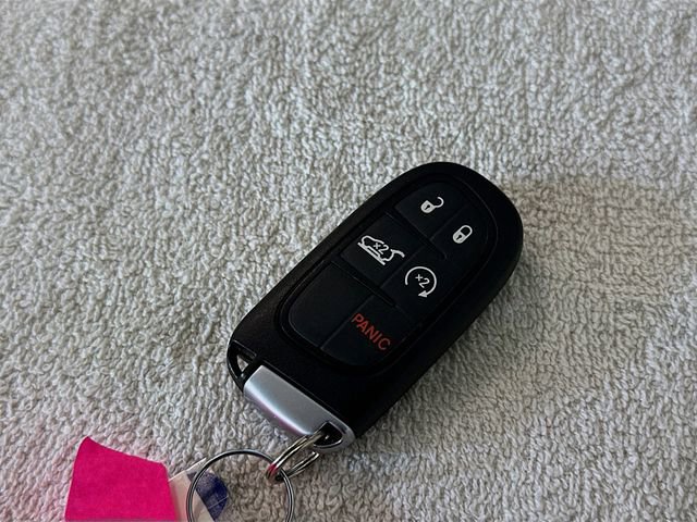 Used 2021 Jeep Cherokee Latitude Lux w/ Comfort/Convenience Group image 29