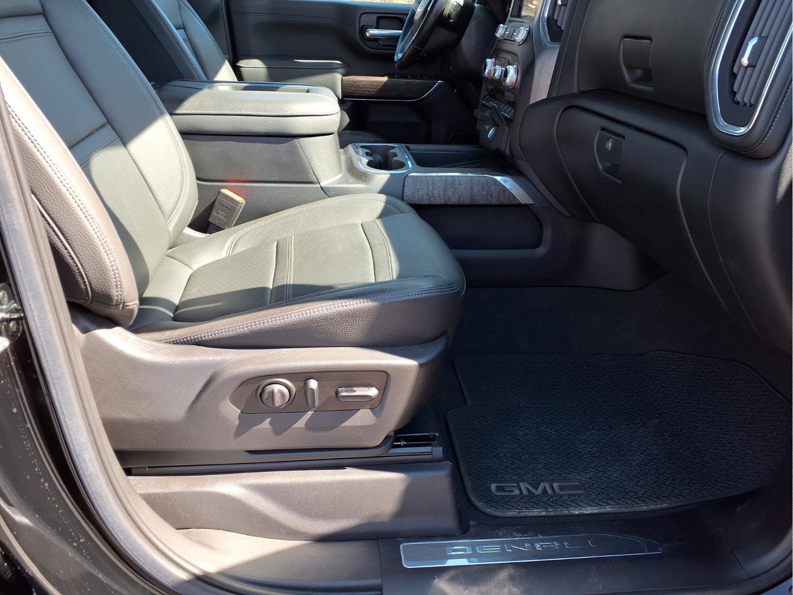 Used 2021 GMC Sierra 2500 Denali w/ Denali Ultimate Package image 25