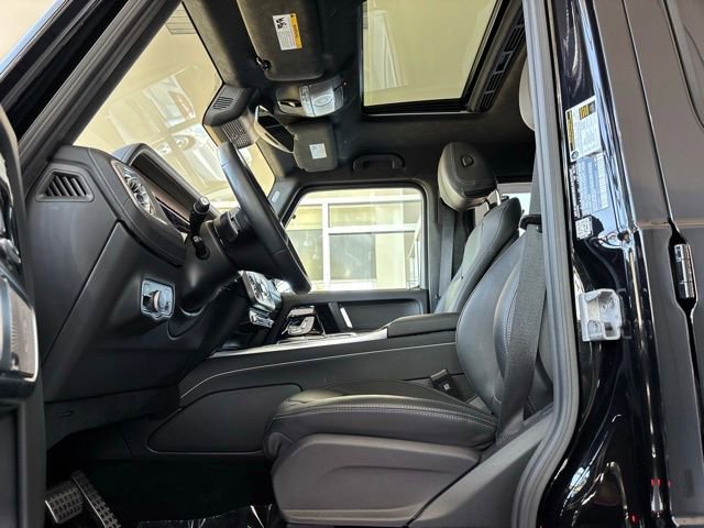 Used 2025 Mercedes-Benz G 550 image 28