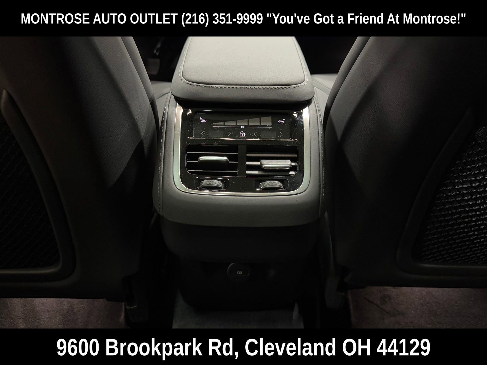 New 2026 Volvo XC90 B6 Plus w/ Protection Package Premier AWD/4WD image 35