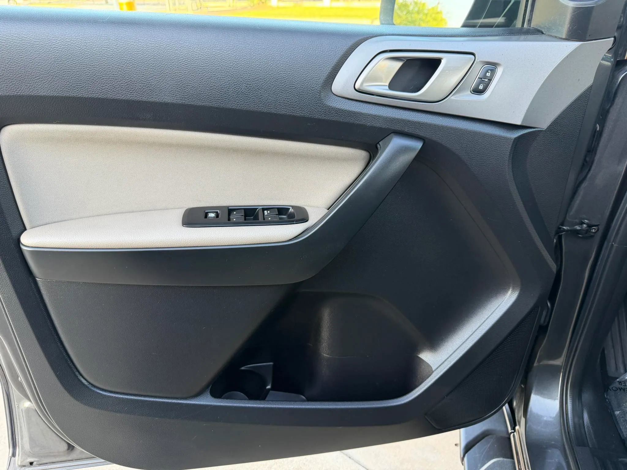 Used 2019 Ford Ranger XLT w/ Equipment Group 302A Luxury image 10