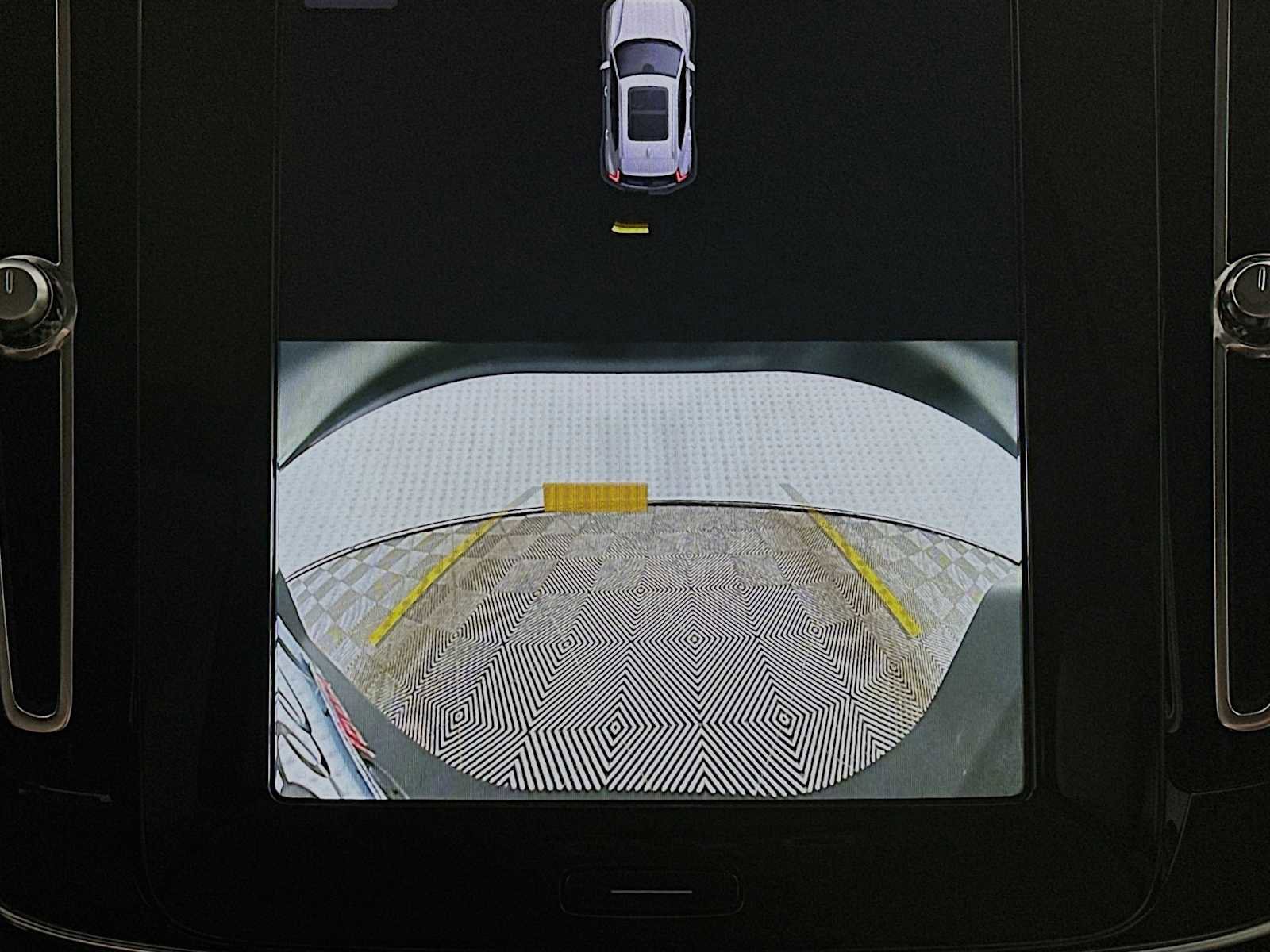 Used 2023 Volvo XC40 B5 Plus w/ Driver Assist Package image 15