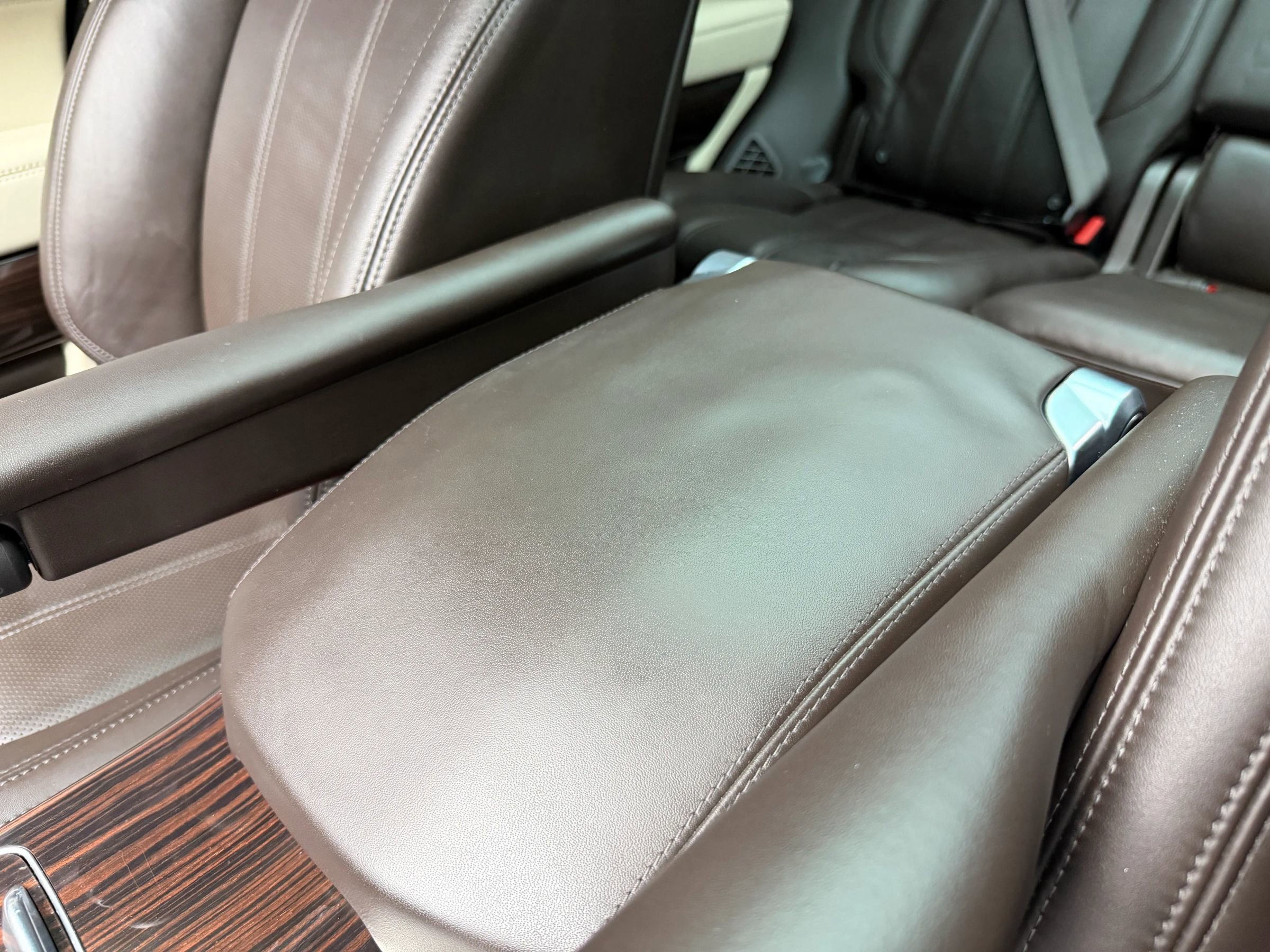 Used 2017 Land Rover Range Rover HSE image 40