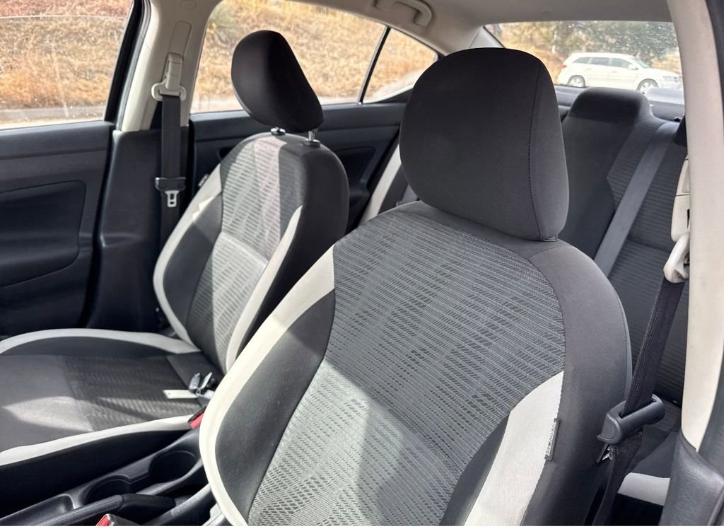 Used 2021 Nissan Versa SV image 11