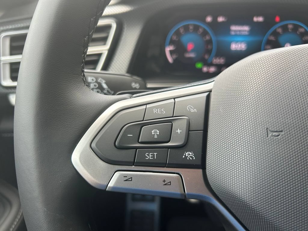 New 2026 Volkswagen Atlas Cross Sport SEL R-Line AWD/4WD image 22