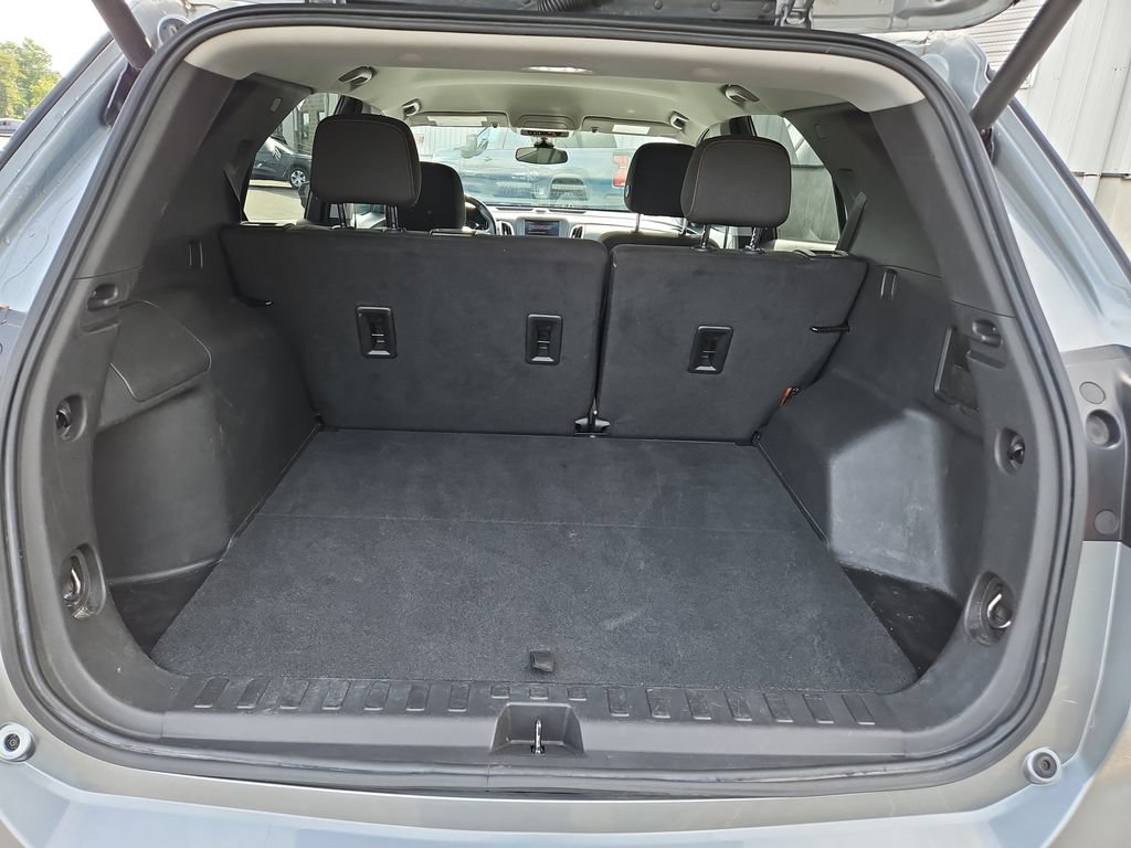 Used 2024 Chevrolet Equinox LT FWD image 11