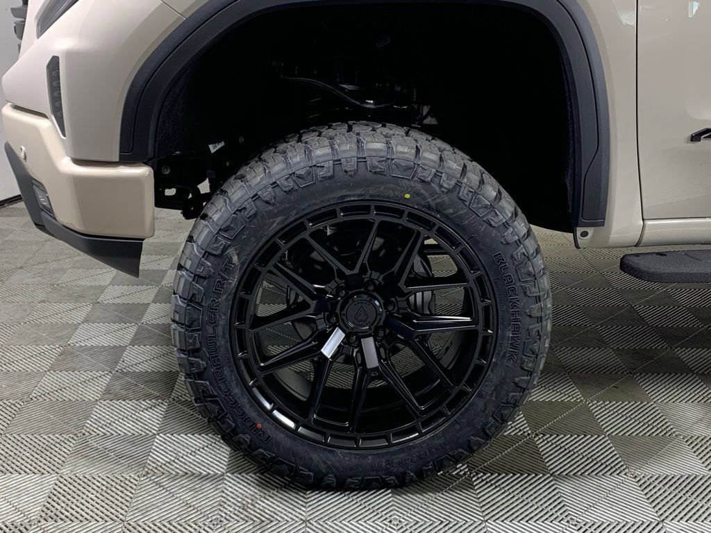 New 2026 GMC Sierra 1500 AT4 w/ AT4 Premium Package image 13
