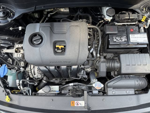 Certified 2024 Kia Seltos EX FWD image 37