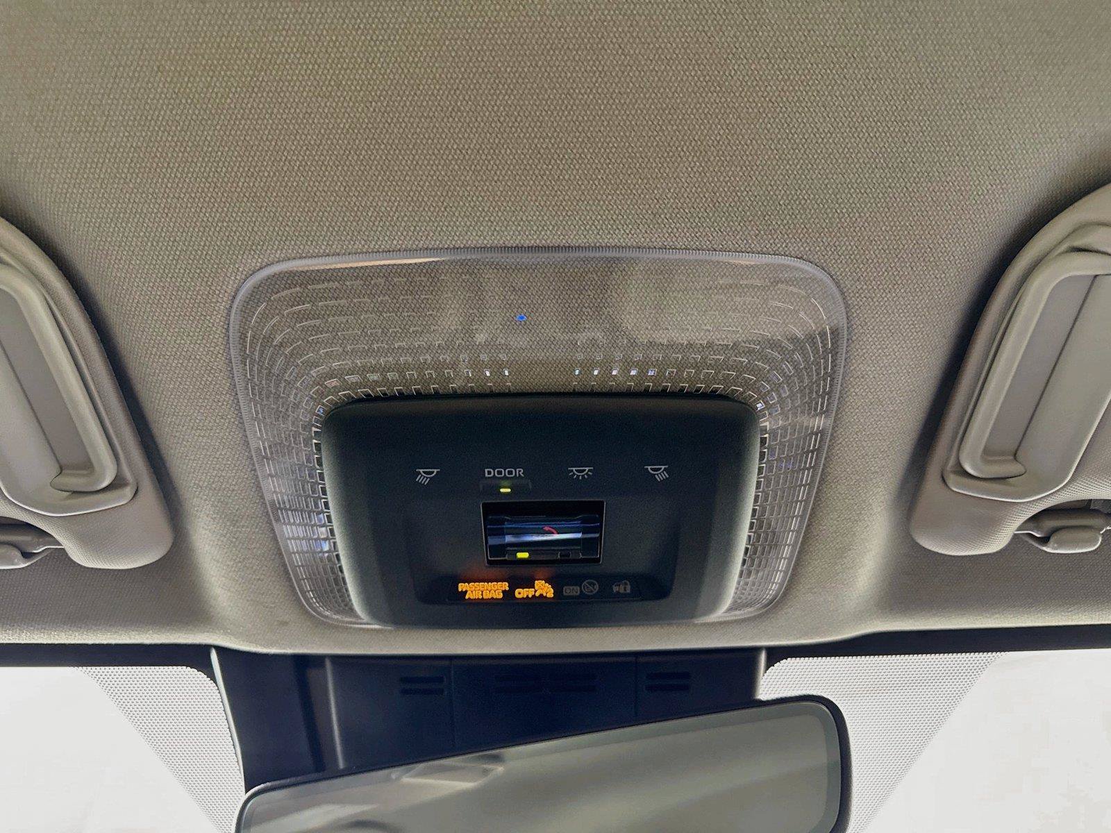 Certified 2026 Toyota Prius XLE FWD image 6