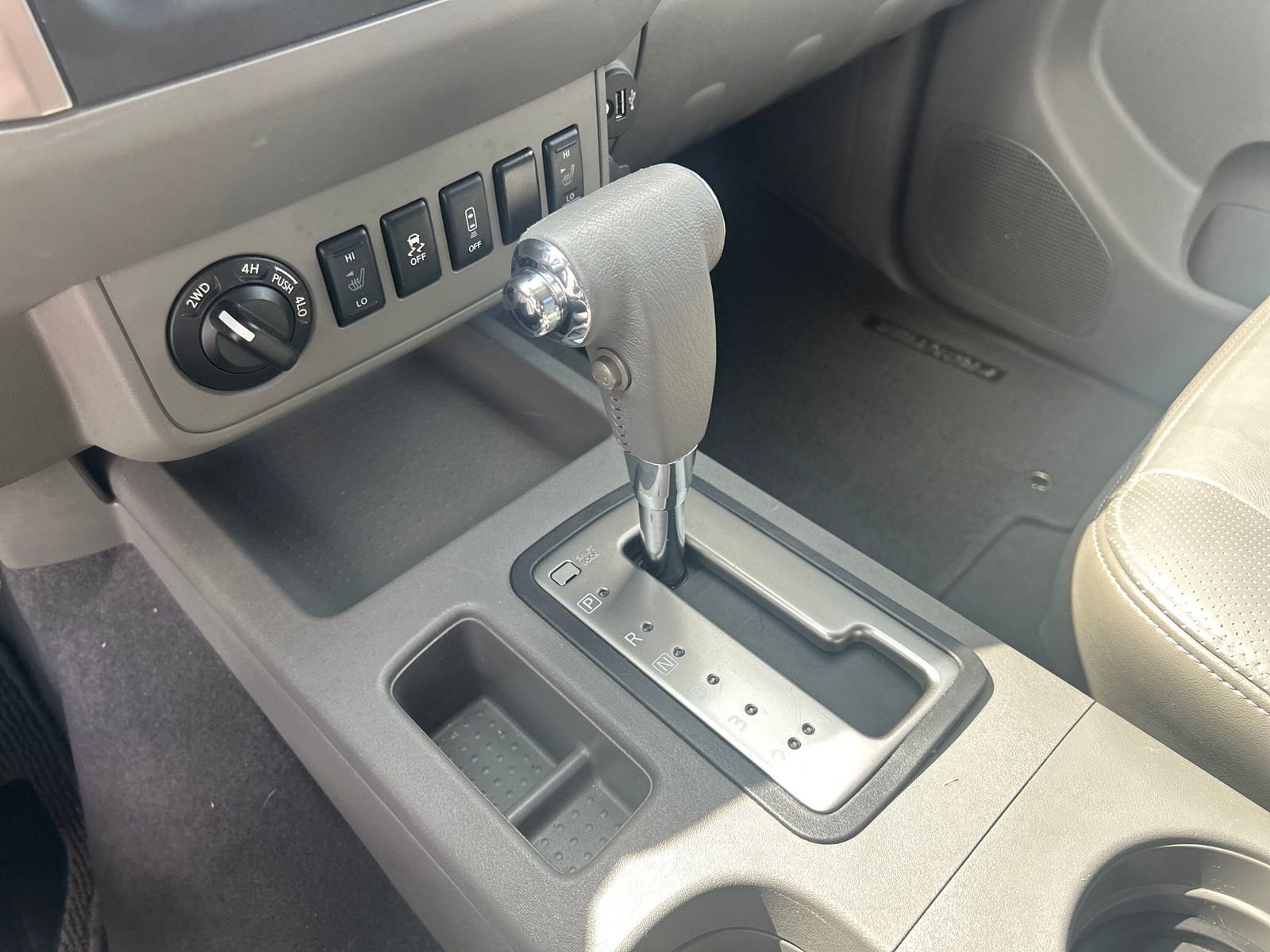 Used 2019 Nissan Frontier SL image 40