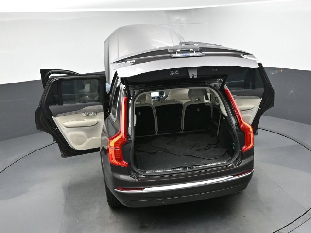 Used 2024 Volvo XC90 B6 Plus w/ Protection Package Premier AWD/4WD image 49