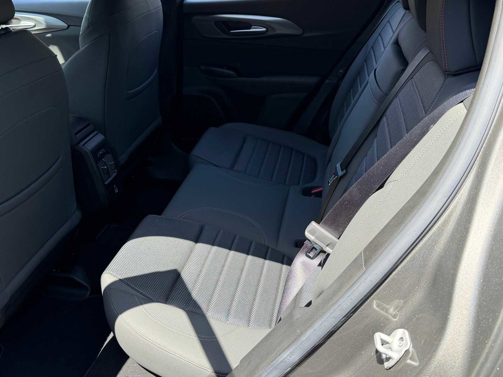 Used 2024 Dodge Hornet R/T w/ R/T Blacktop Package AWD/4WD image 29