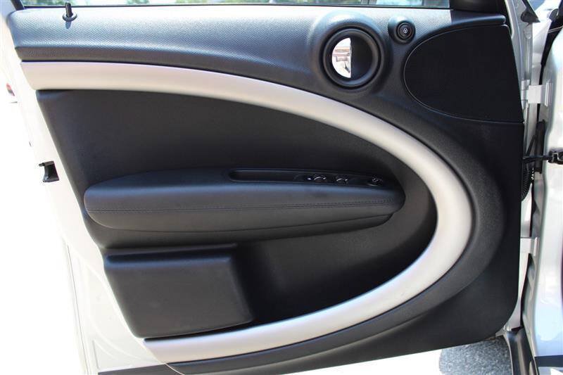 Used 2015 MINI Cooper Countryman FWD image 11