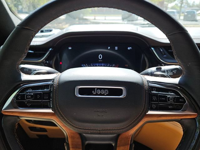 Used 2025 Jeep Grand Cherokee L Summit image 23