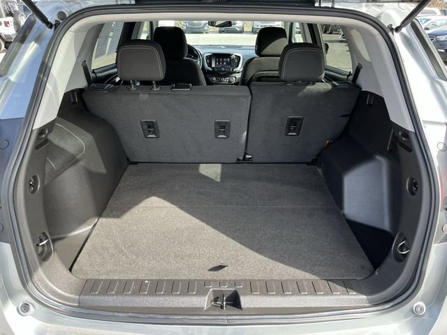 Used 2023 GMC Terrain SLE w/ Driver Convenience Package image 21