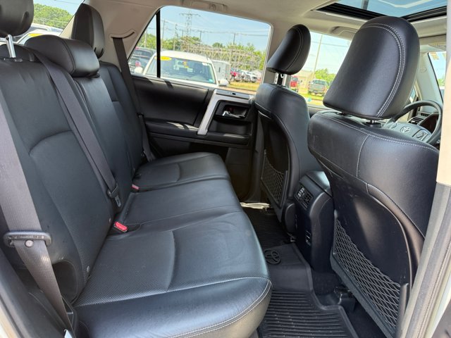 Used 2018 Toyota 4Runner Limited AWD/4WD image 18