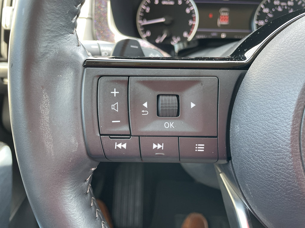 Certified 2025 Nissan Pathfinder SL image 13