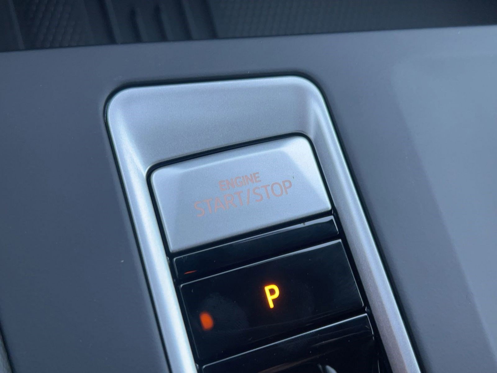 New 2026 Volkswagen Atlas Cross Sport SE image 17