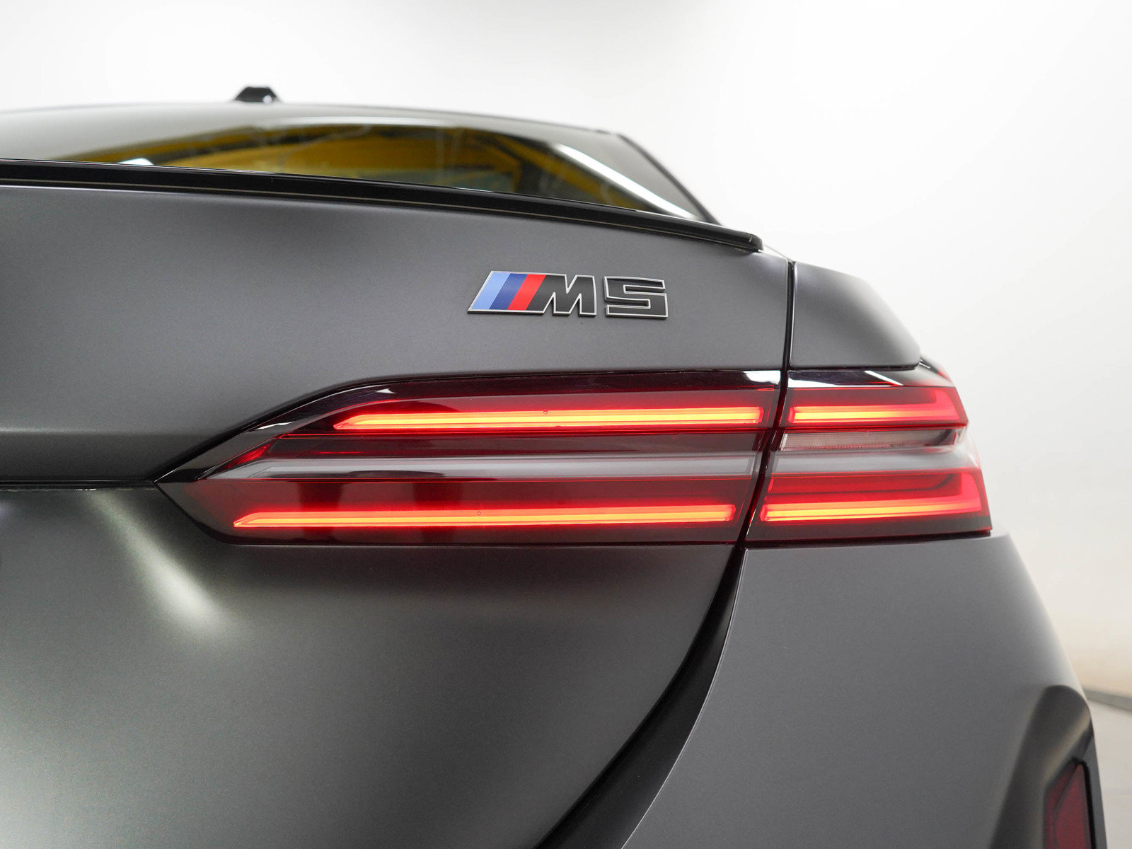 Used 2026 BMW M5 AWD/4WD image 10