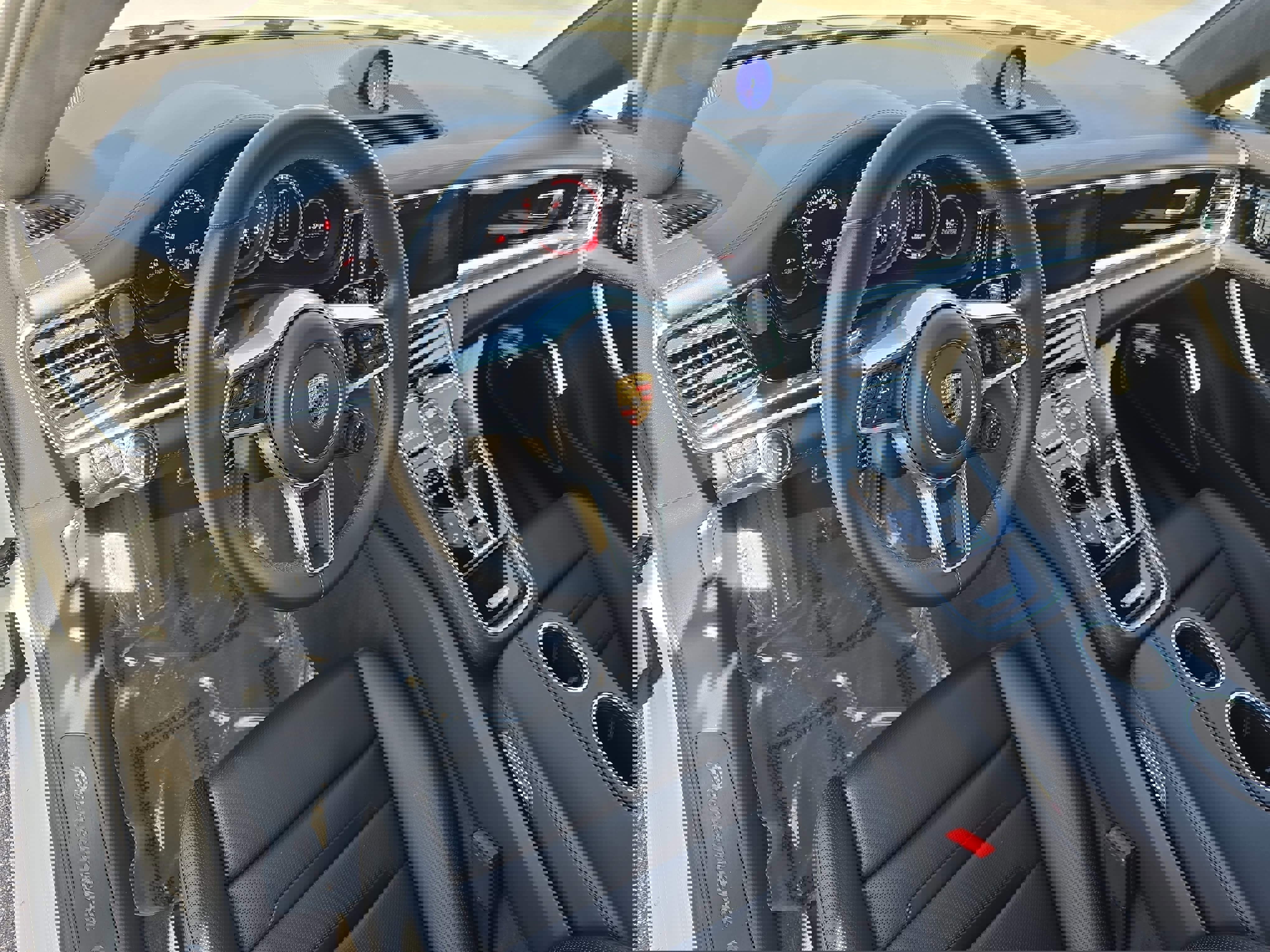 Used 2020 Porsche Panamera GTS image 16