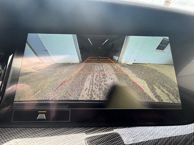 Used 2023 Buick Envision Preferred image 22