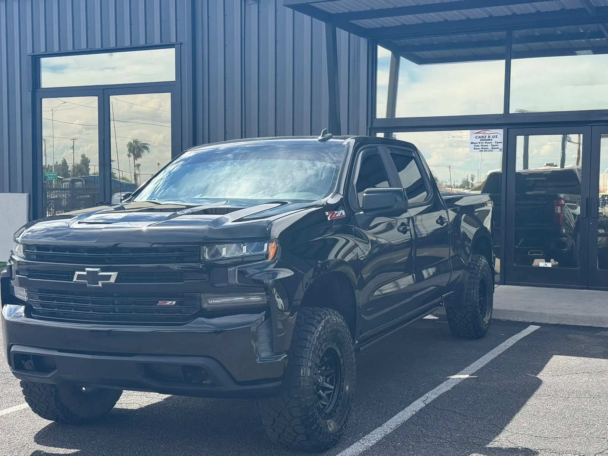 Used 2020 Chevrolet Silverado 1500 LT Trail Boss AWD/4WD image 1
