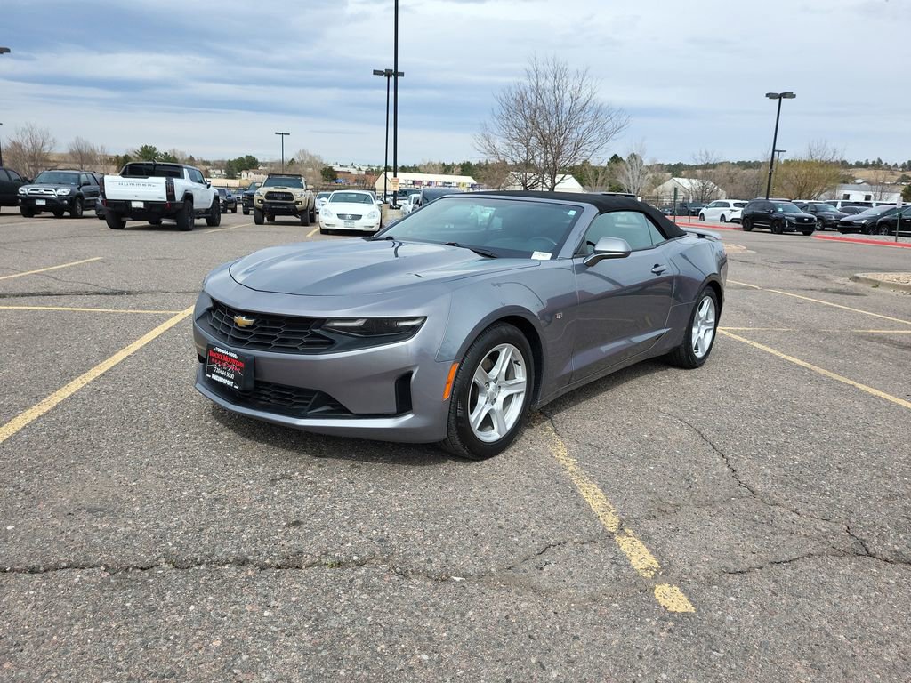 Used 2020 Chevrolet Camaro LT RWD image 8