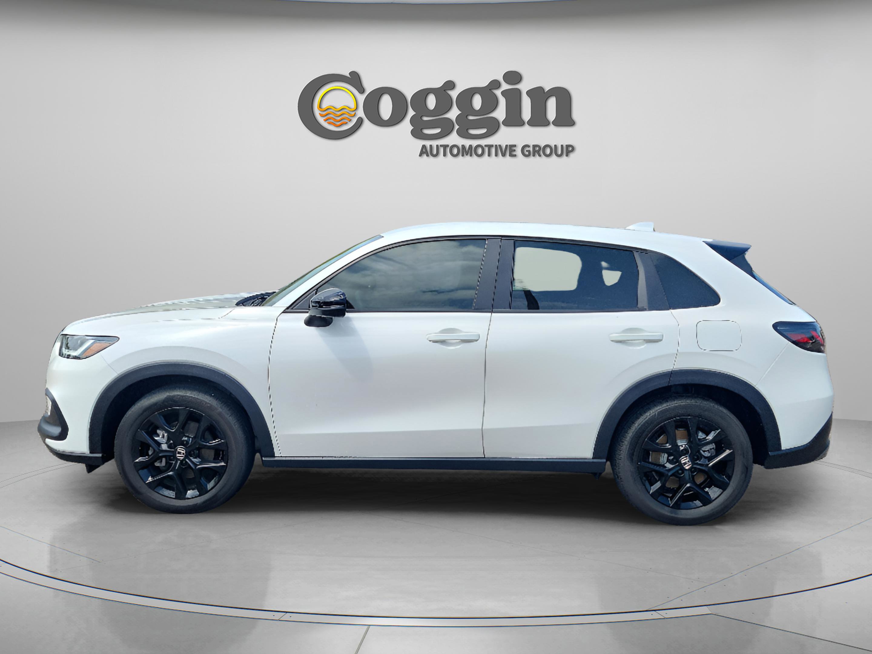 Used 2024 Honda HR-V Sport image 2