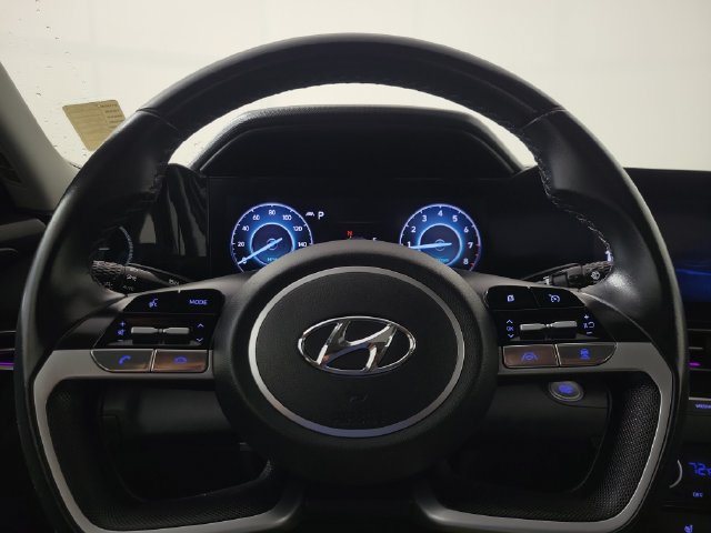 Used 2023 Hyundai Elantra Limited FWD image 23