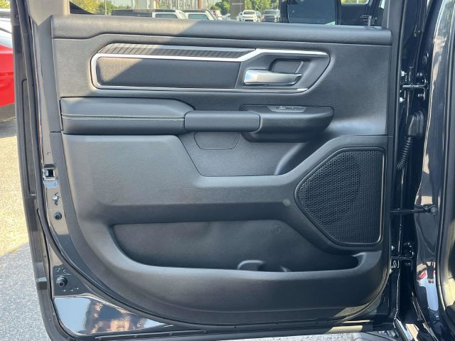 New 2027 RAM 1500 4x4 Crew Cab image 13