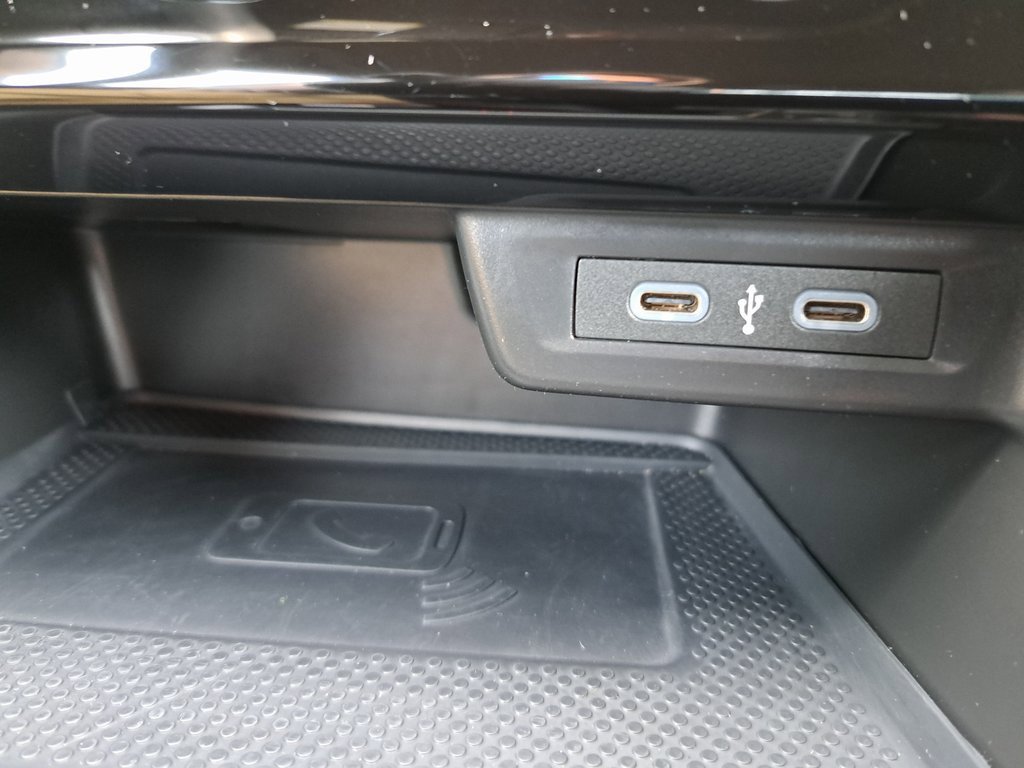 Used 2024 Volkswagen Jetta GLI 40th Anniversary Edition image 21