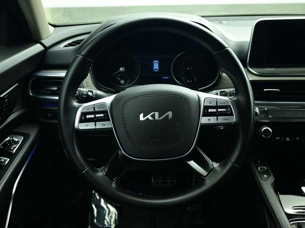 Used 2022 Kia Telluride SX w/ Towing Package image 12