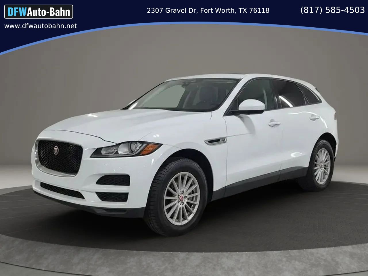 Used 2018 Jaguar F-PACE image 1
