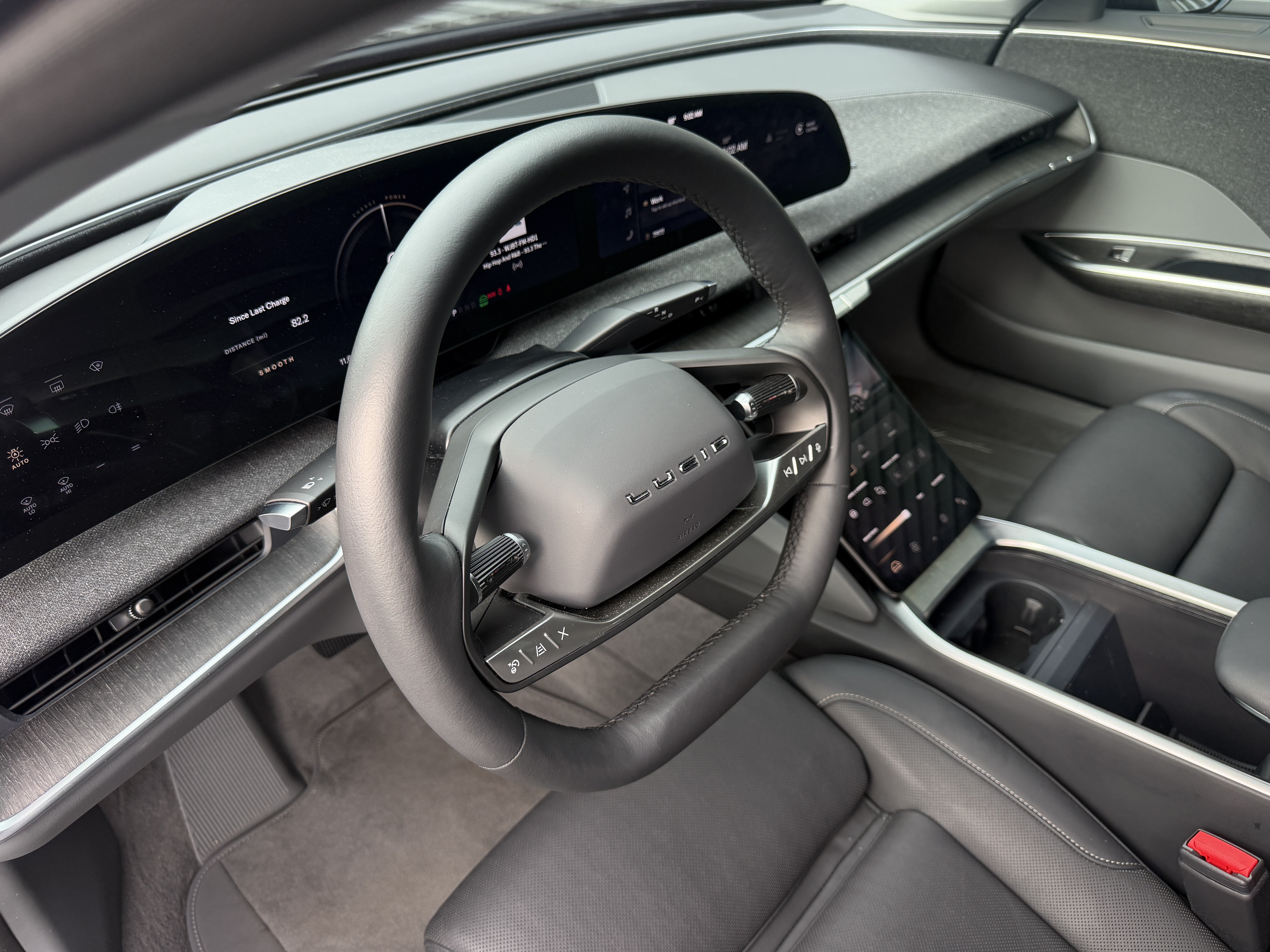Used 2025 Lucid Air Pure RWD image 4