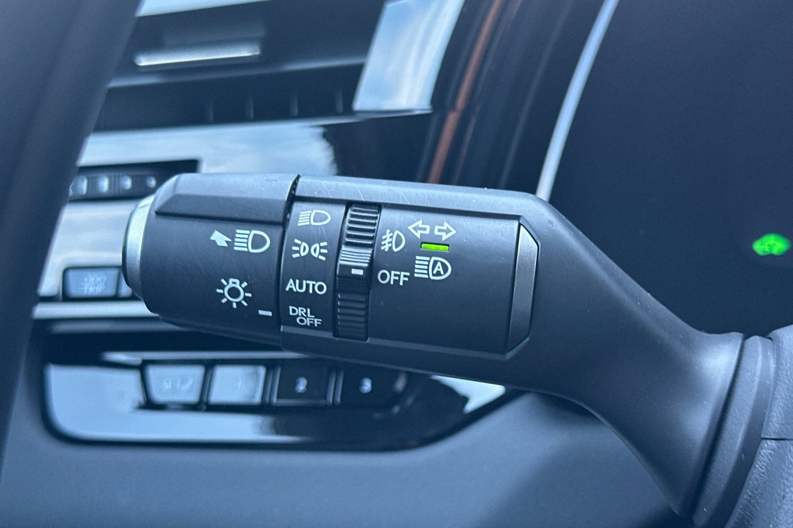 Certified 2025 Lexus RX 350h w/ Convenience Package image 32