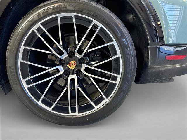 New 2026 Porsche Cayenne Electric AWD/4WD image 25