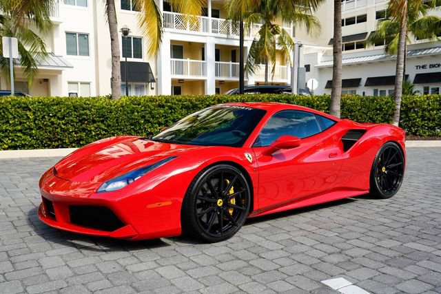 Used 2018 Ferrari 488 GTB image 9