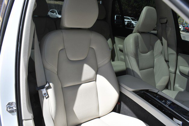 Used 2019 Volvo XC90 T5 Momentum image 27