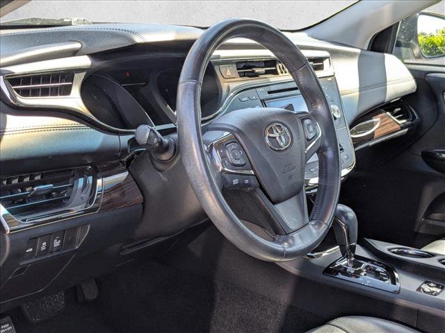 Used 2015 Toyota Avalon XLE Touring FWD image 2