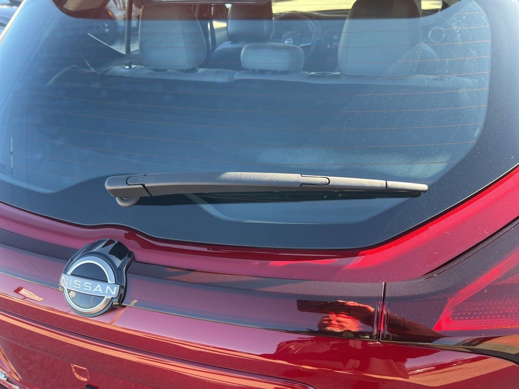 Used 2023 Nissan Kicks SR w/ SR Premium Package image 36