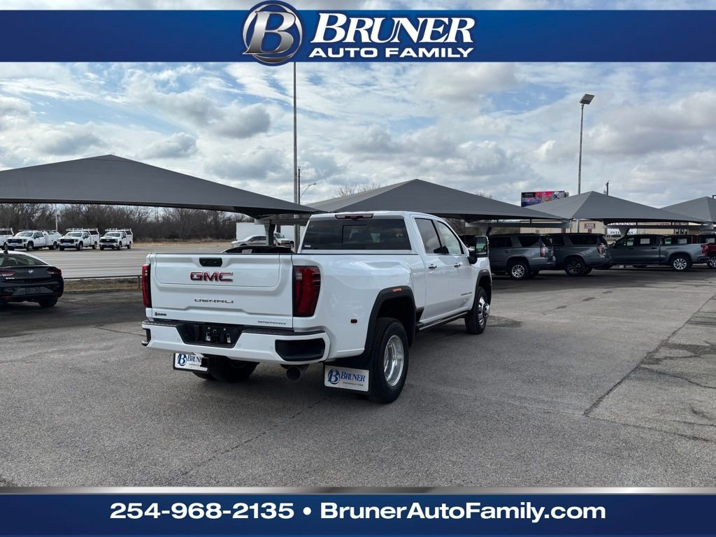 New 2026 GMC Sierra 3500 Denali w/ Denali Reserve Package image 5
