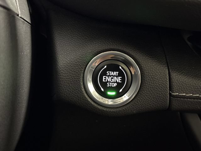 Used 2021 Buick Envision Avenir w/ Technology Package II AWD/4WD image 17