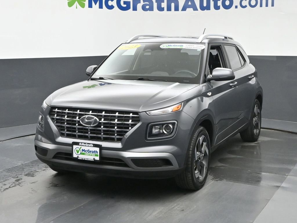 Certified 2023 Hyundai Venue SEL FWD image 18
