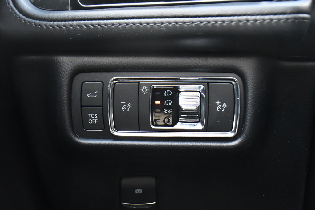 Used 2022 Lincoln Nautilus AWD w/ Premium Package image 27