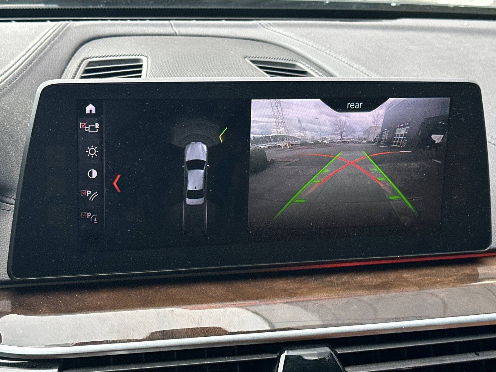 Used 2018 BMW 540i image 18