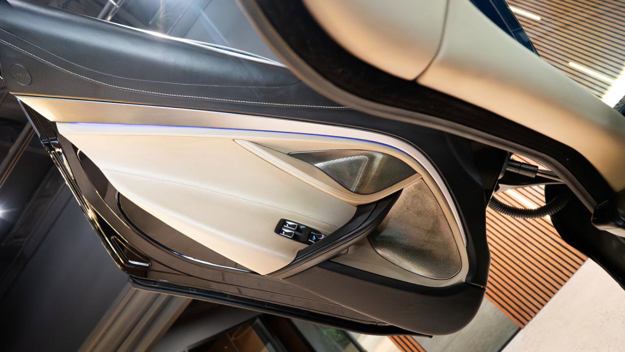 Used 2018 McLaren 720S Luxury RWD image 20