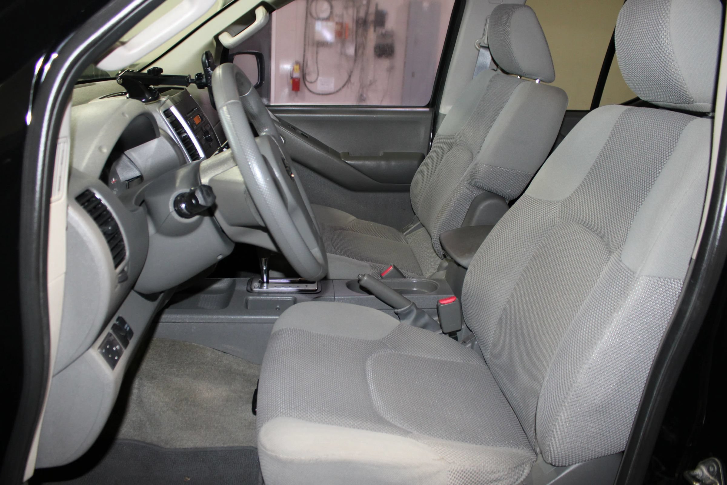Used 2012 Nissan Frontier SV RWD image 19