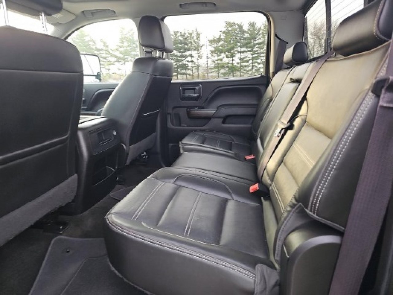 Used 2017 GMC Sierra 3500 Denali image 17