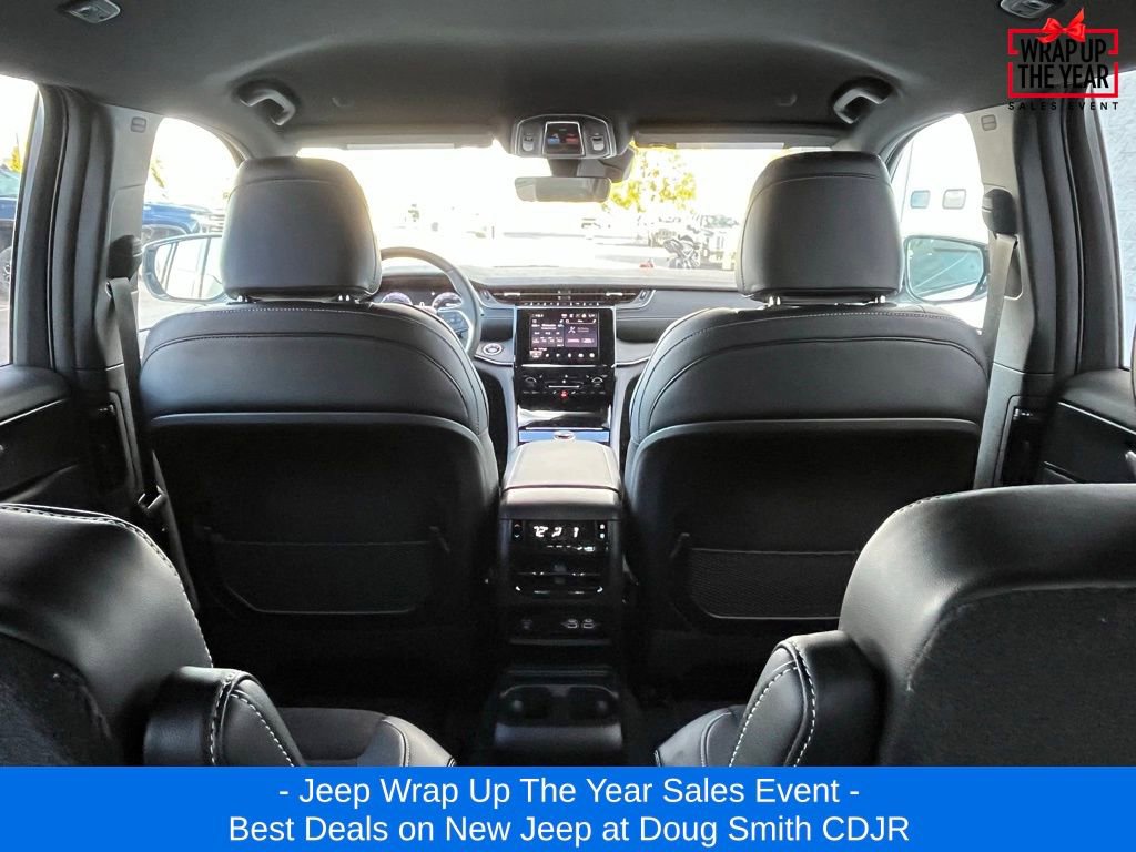 New 2025 Jeep Grand Cherokee L Laredo image 26