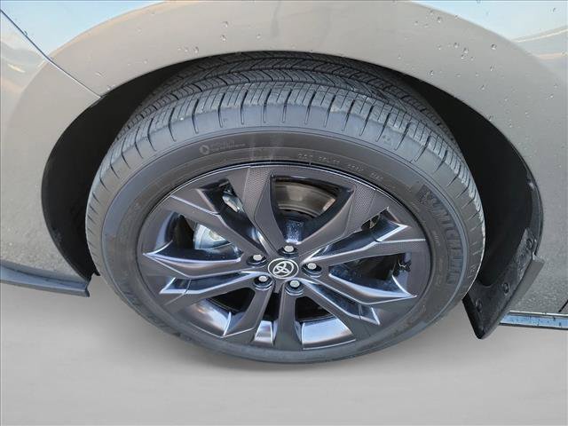 Used 2026 Toyota Sienna XSE FWD image 9
